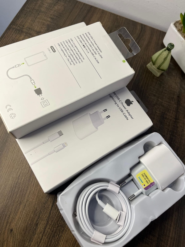 KIT Carregador Para IPhone 7 8 Se X Xr 11 12 13 14 - PD 20w.